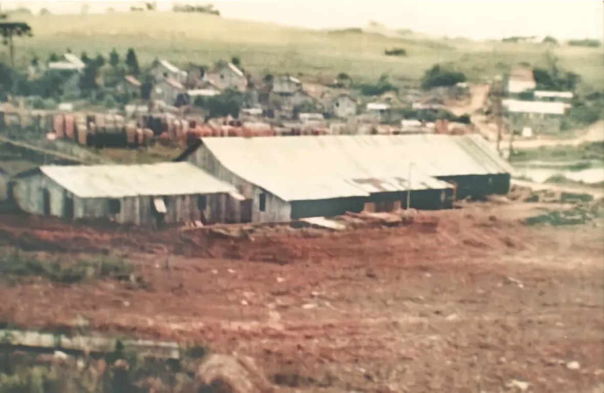 Serraria construída em 1940, relacionada à madeira usada na estrutura da casa